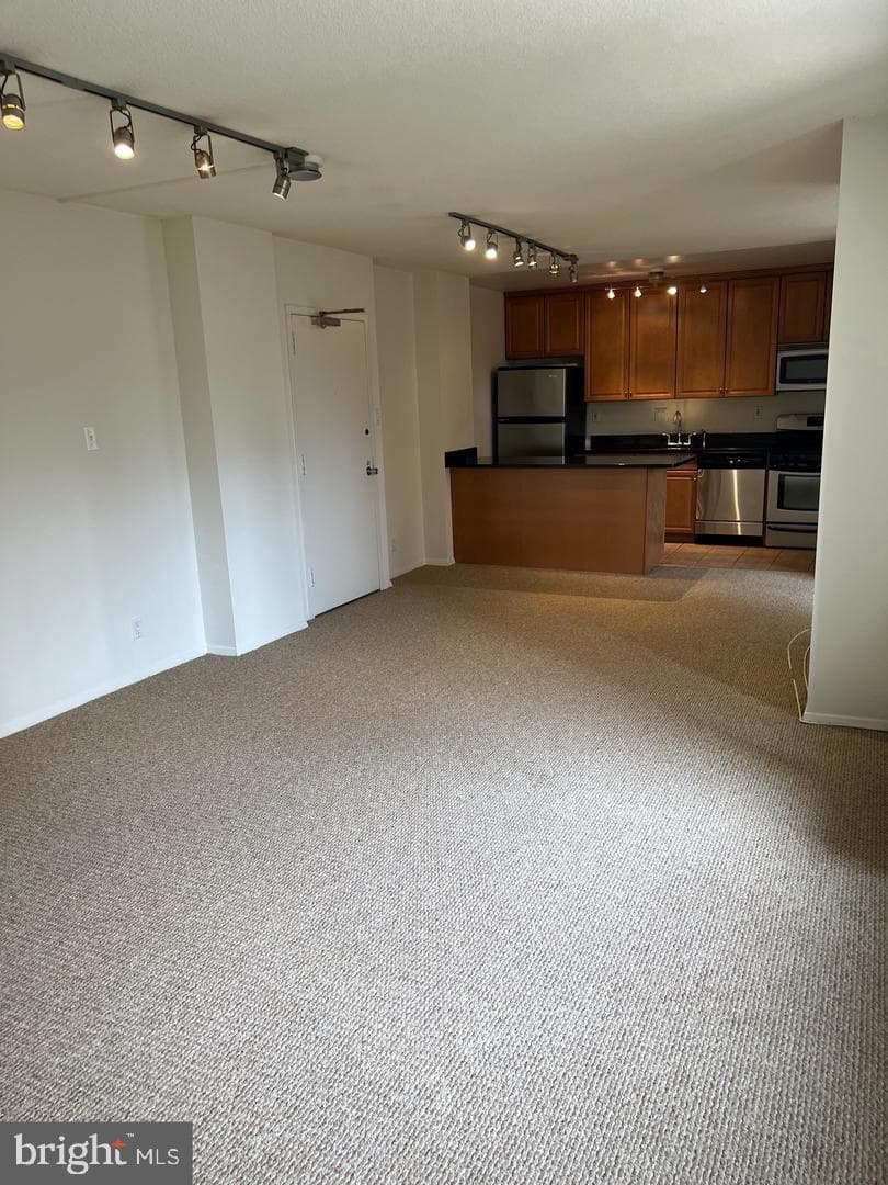 4515 Willard Avenue #602s photo 3