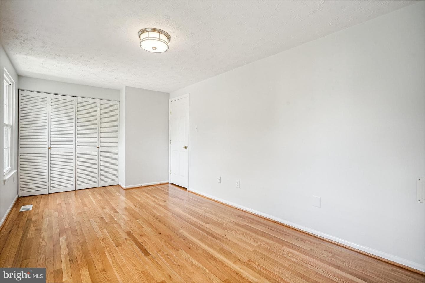 529 Coral Reef Drive photo 25