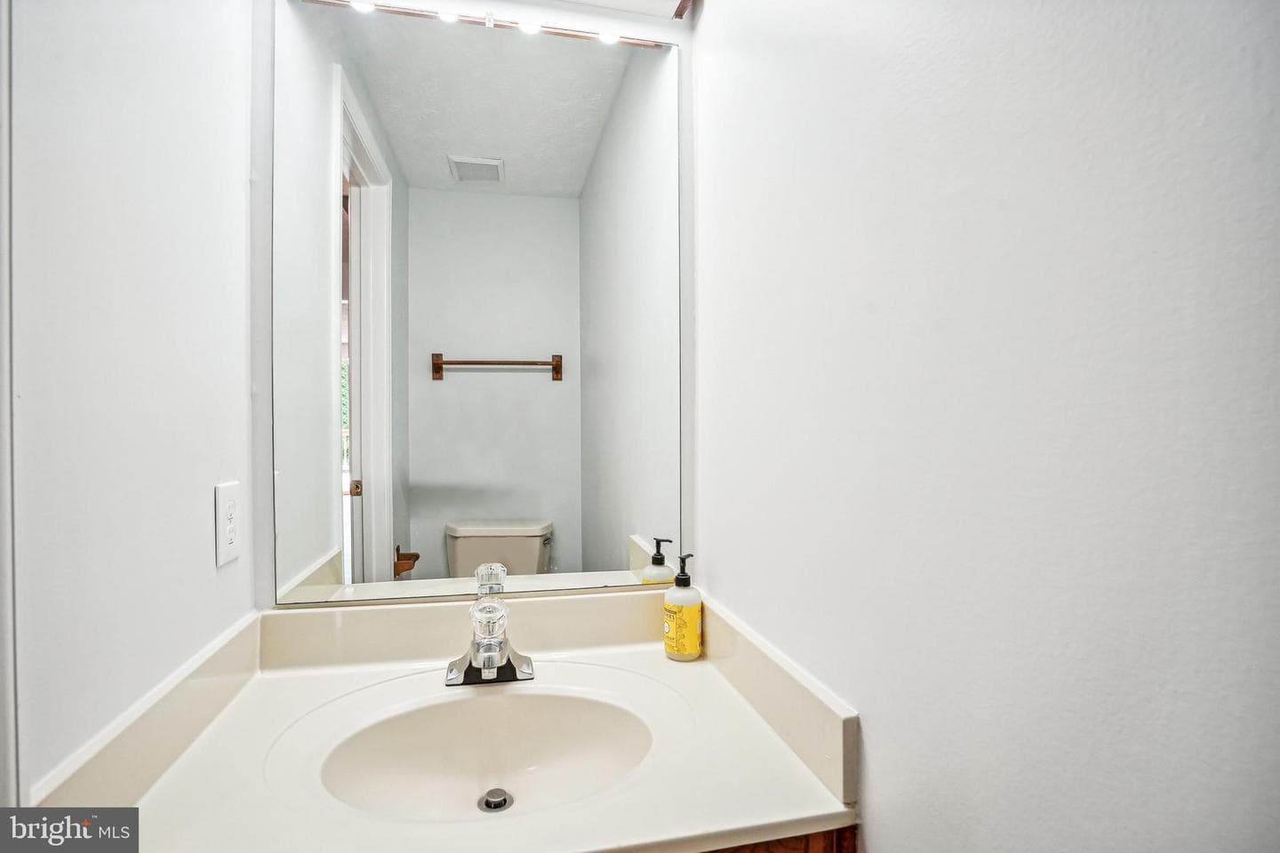 529 Coral Reef Drive photo 28