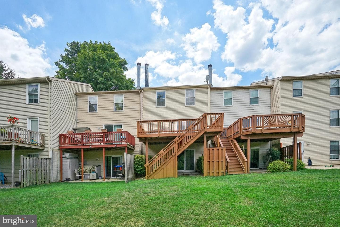 529 Coral Reef Drive photo 35