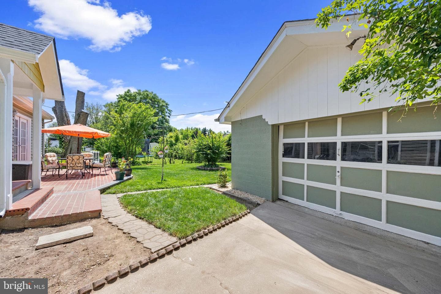 1127 Lewis Avenue photo 33