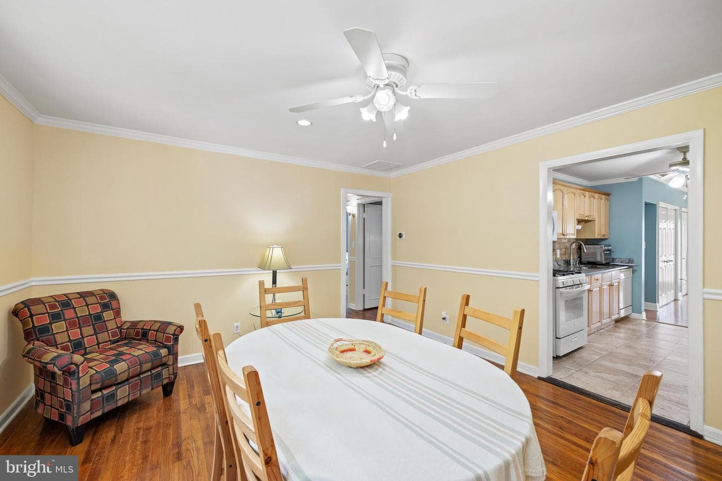 1127 Lewis Avenue photo 6