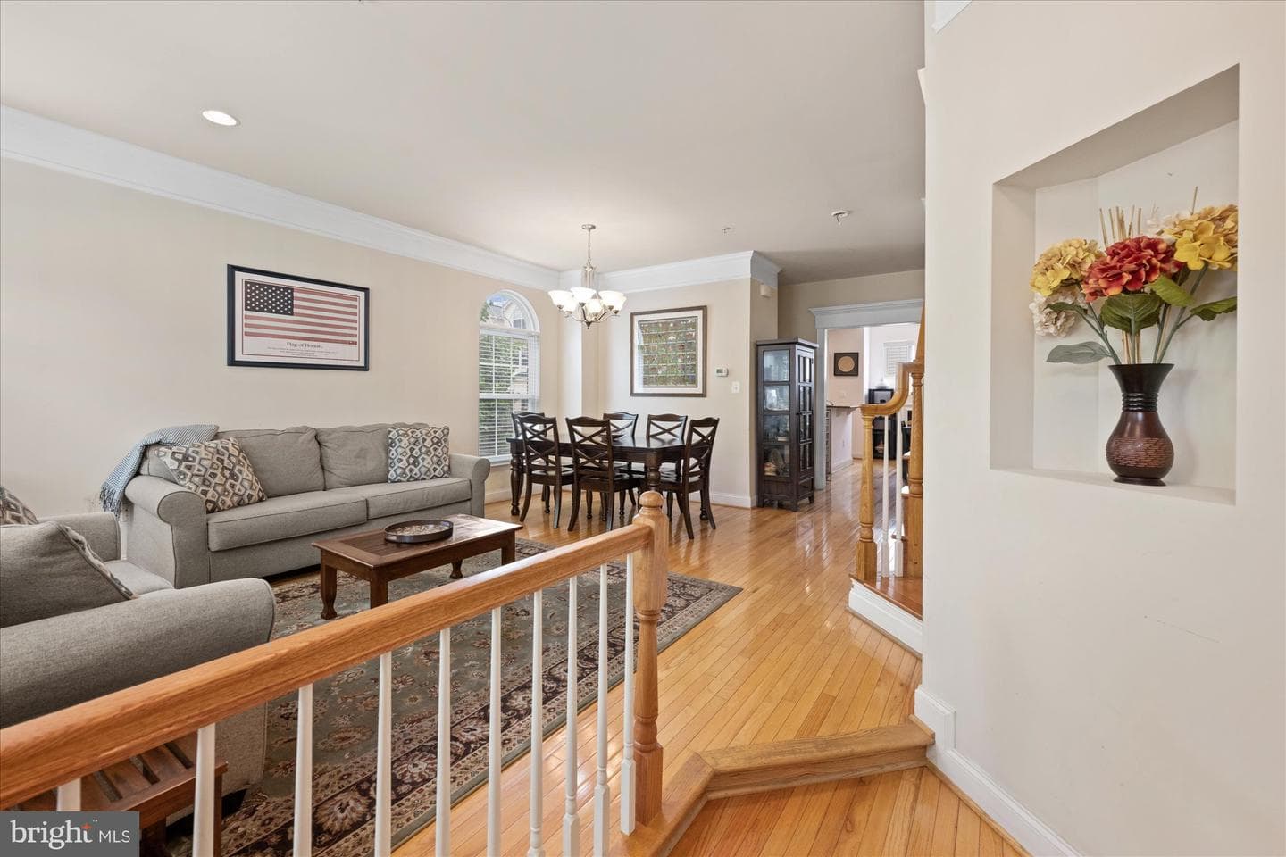 11820 Regents Park Drive photo 2