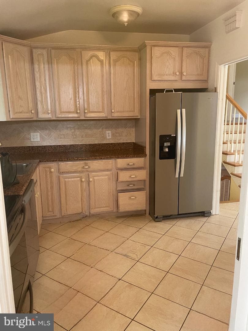 913 Northwest Drive photo 6