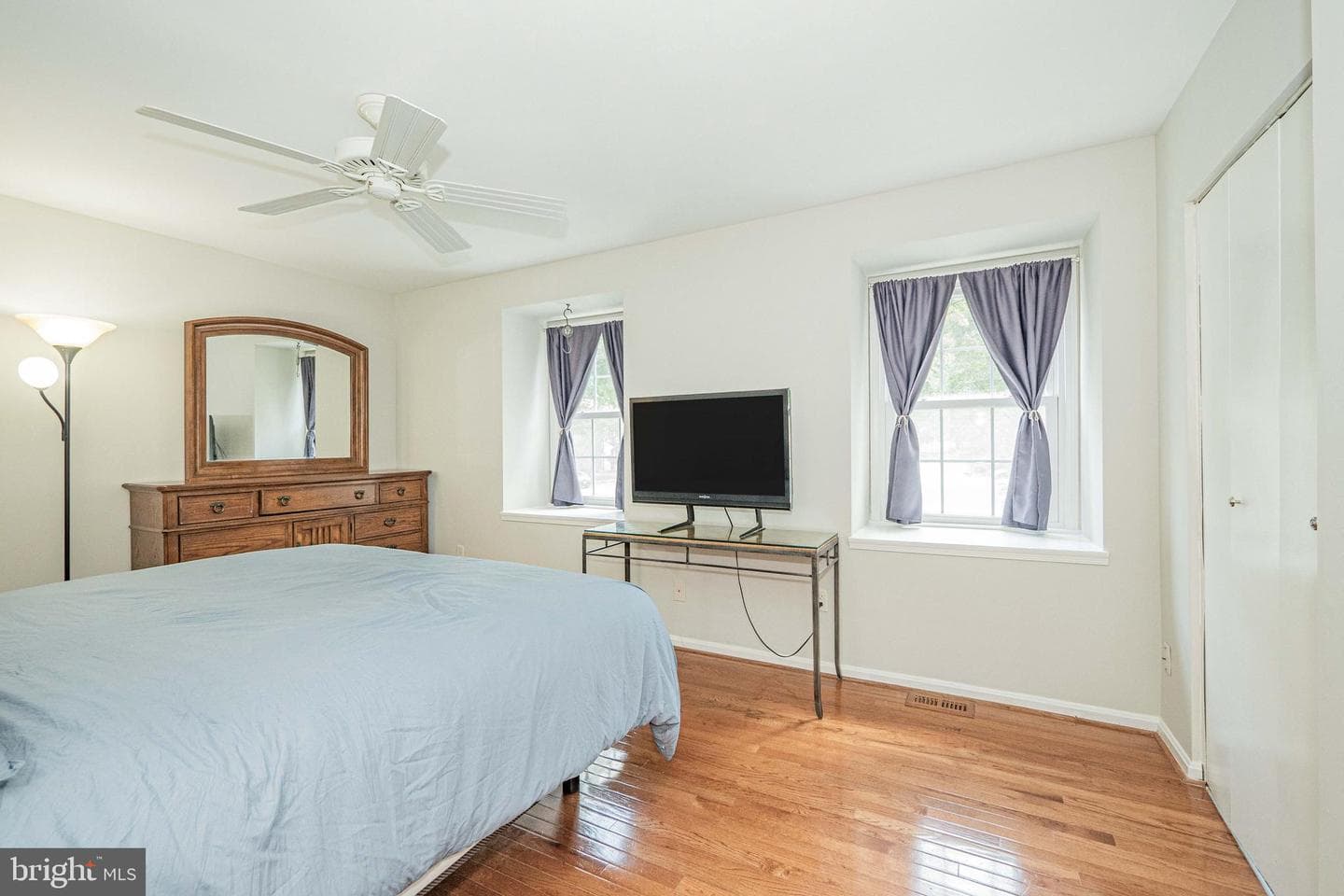 35 Longmeadow Drive photo 20