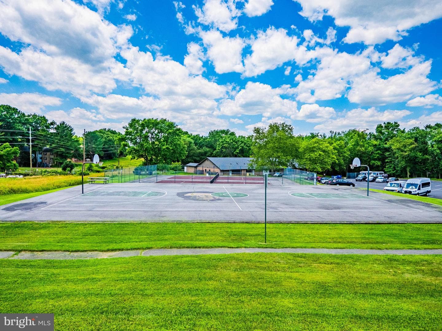 35 Longmeadow Drive photo 37