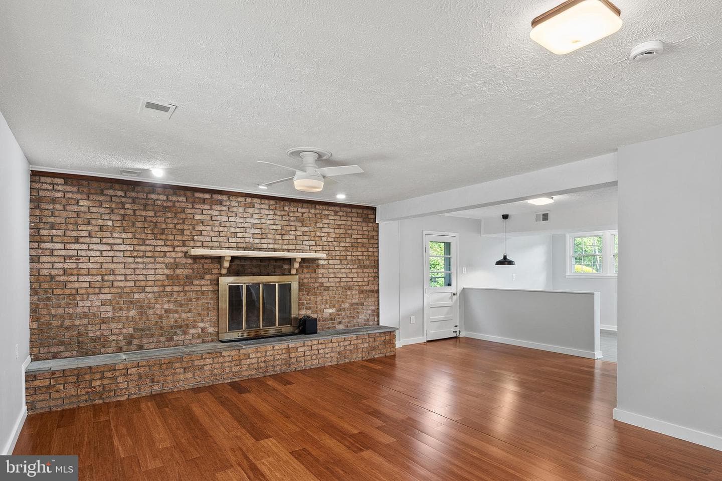1704 Hopefield Road photo 15
