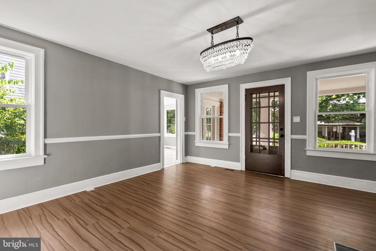27 Maryland Avenue photo 4