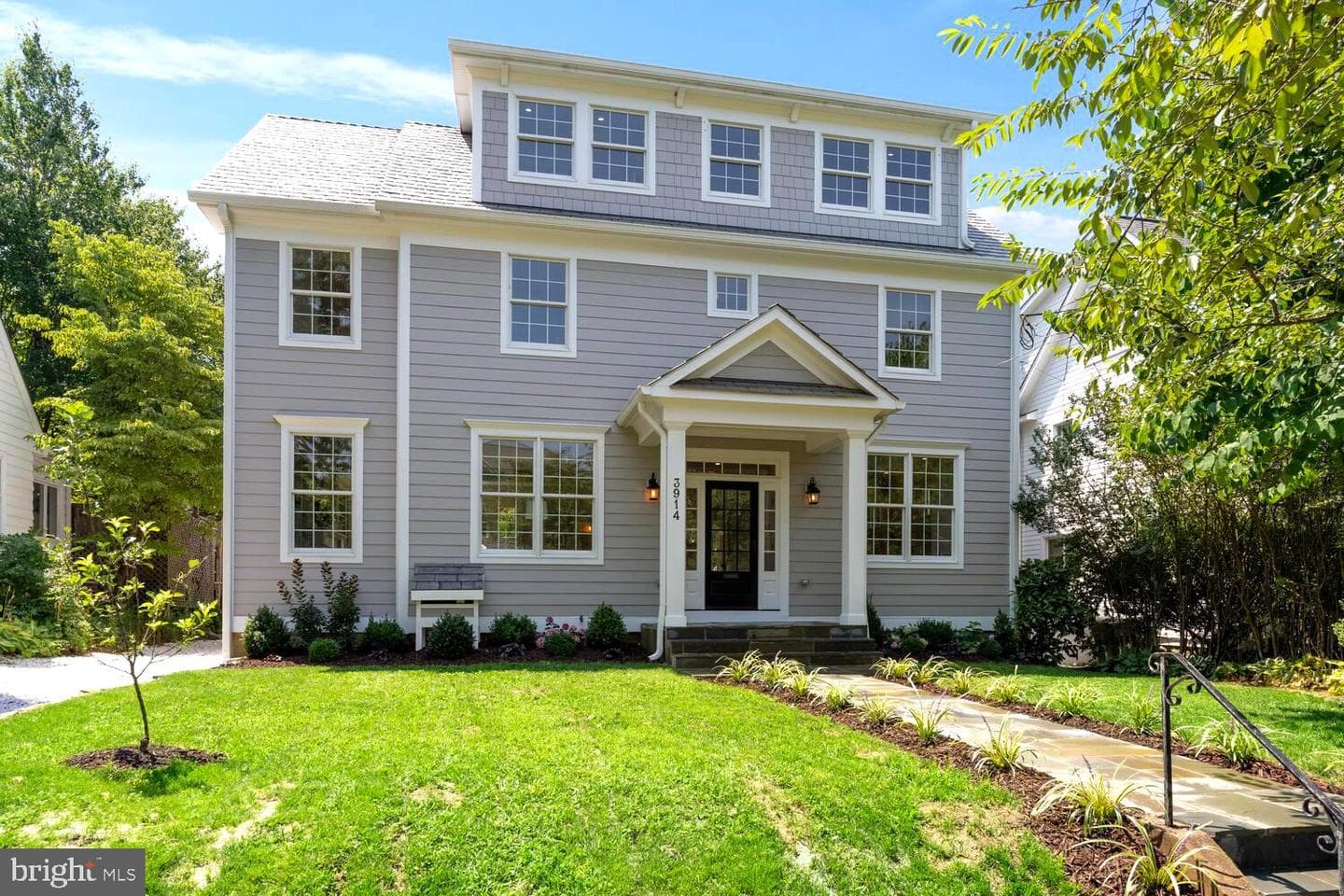 3914 Blackthorn Street photo 2