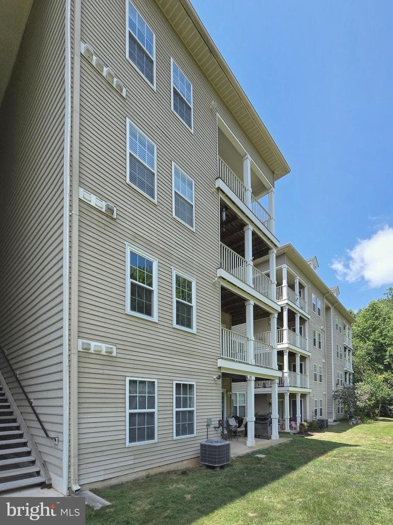 13201 Astoria Hill Court #j photo 4