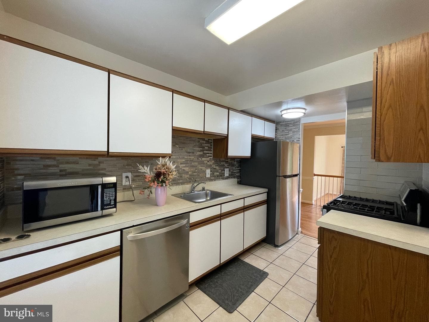 17526 Sabrina Terrace photo 4