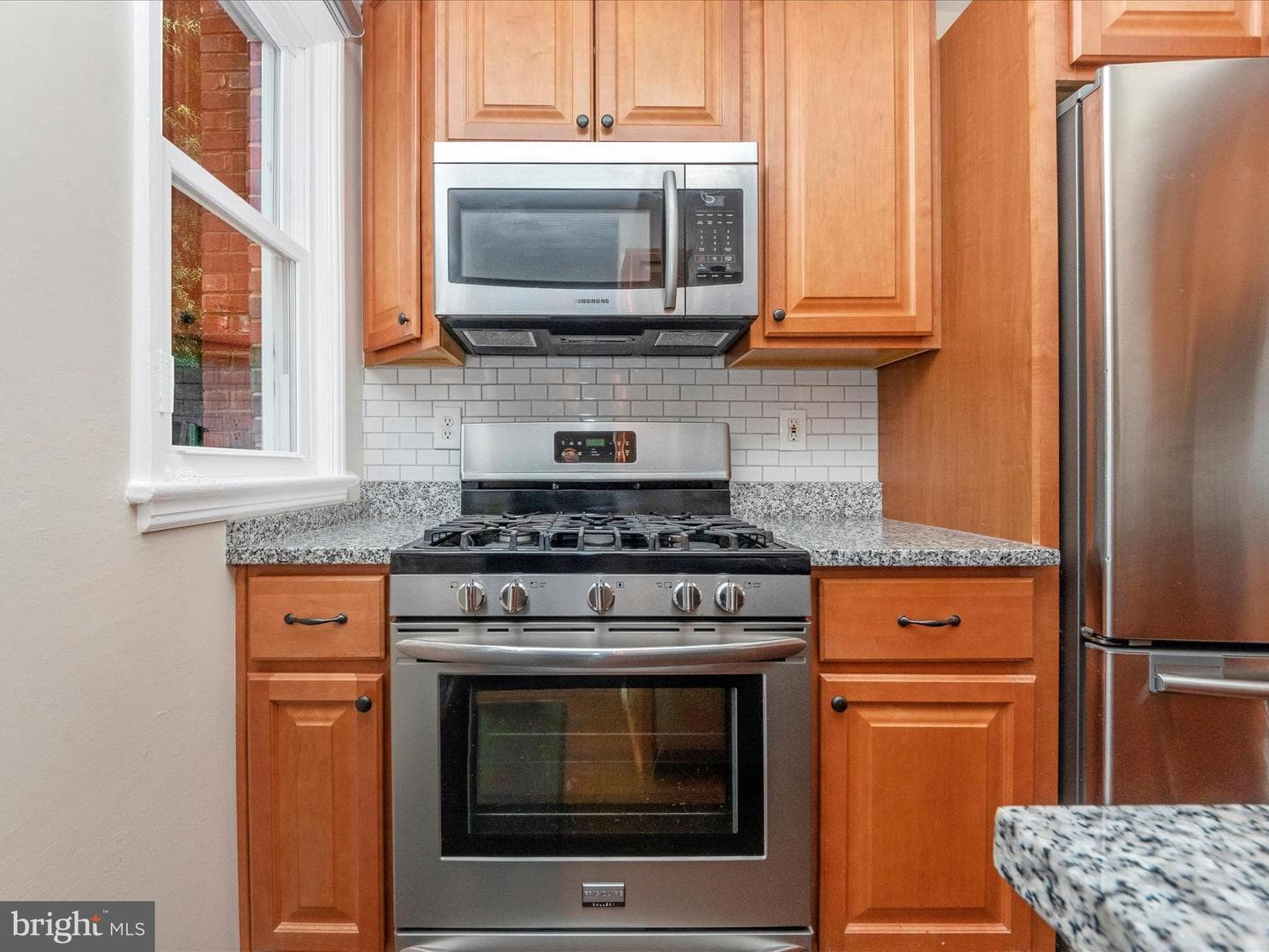 1027 Carson Street photo 16