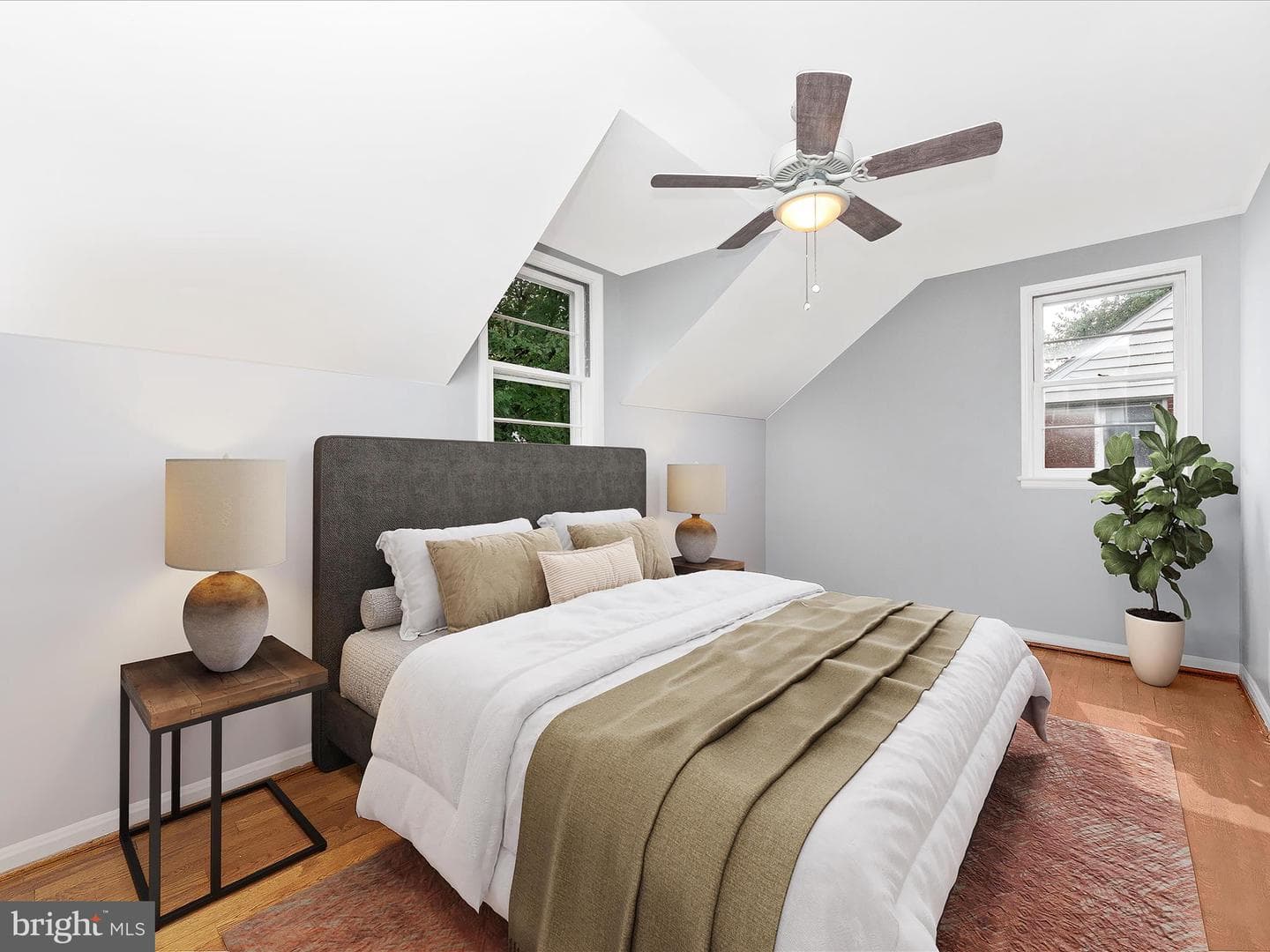 1027 Carson Street photo 25