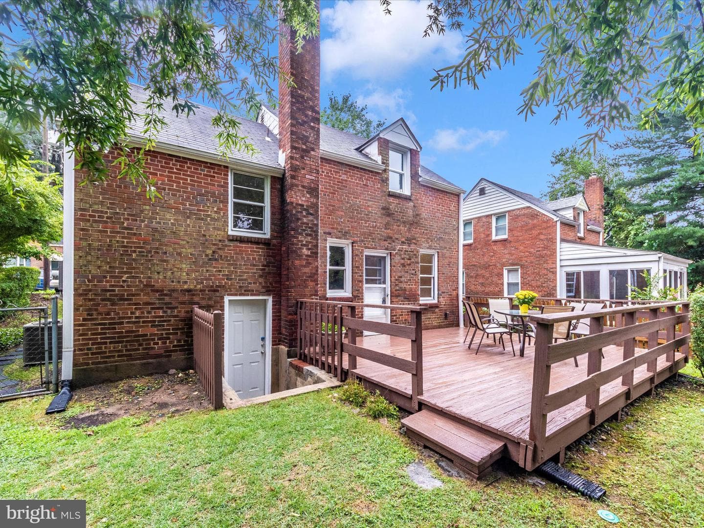 1027 Carson Street photo 48
