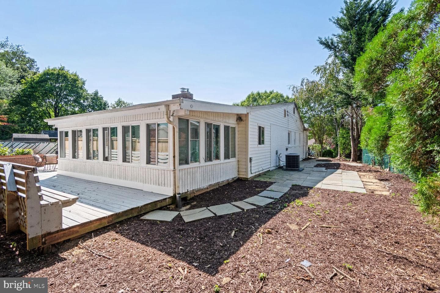 10109 Quinby Street photo 37