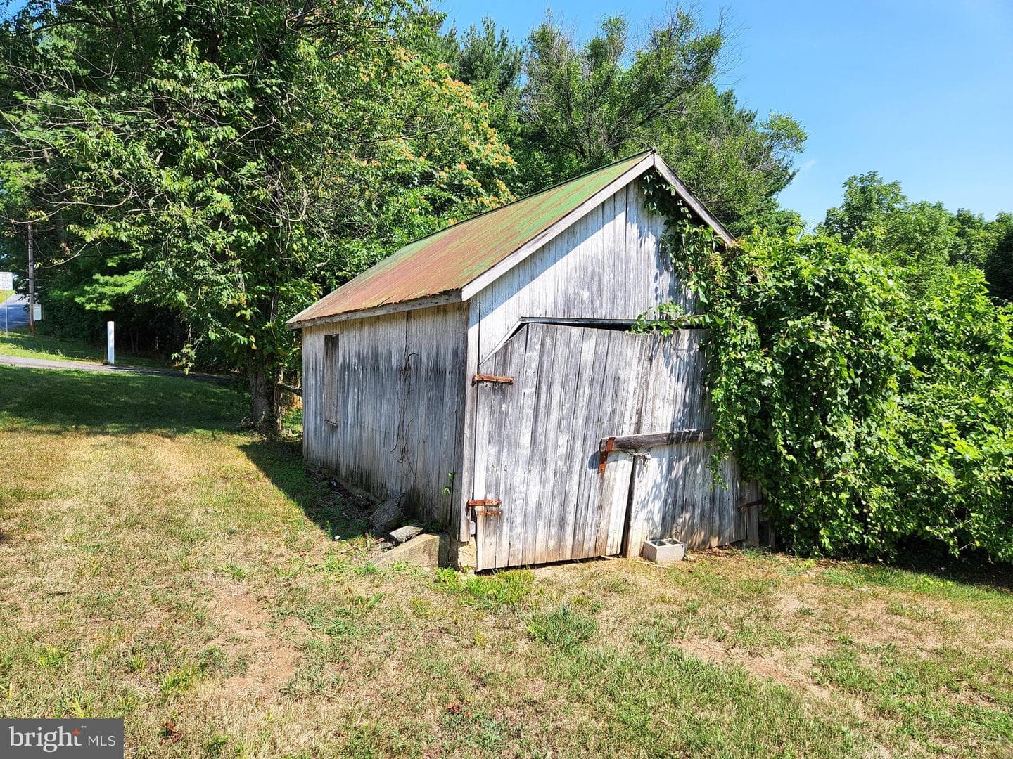 26506 Clarksburg Road photo 33