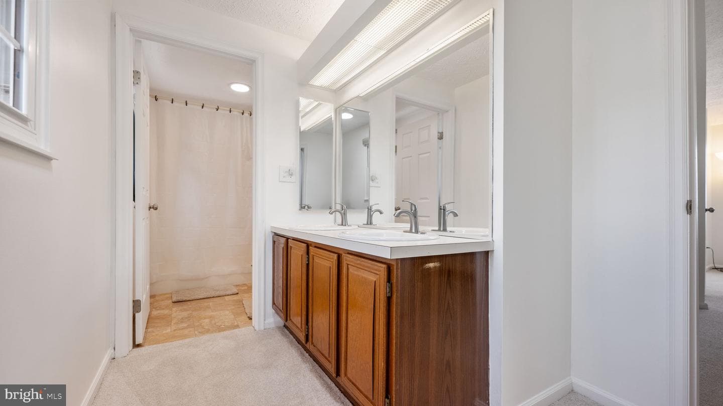 24028 Glade Valley Terrace photo 18