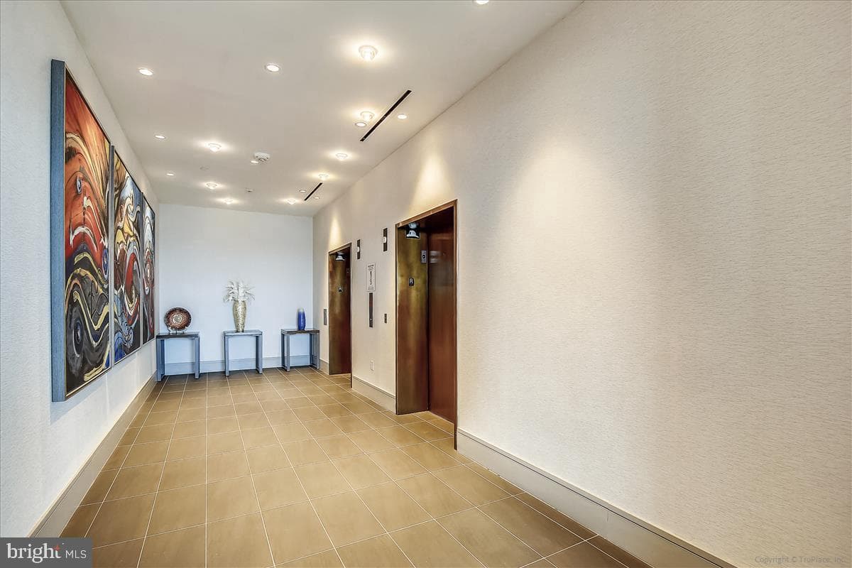 930 Rose Avenue #1610 photo 40