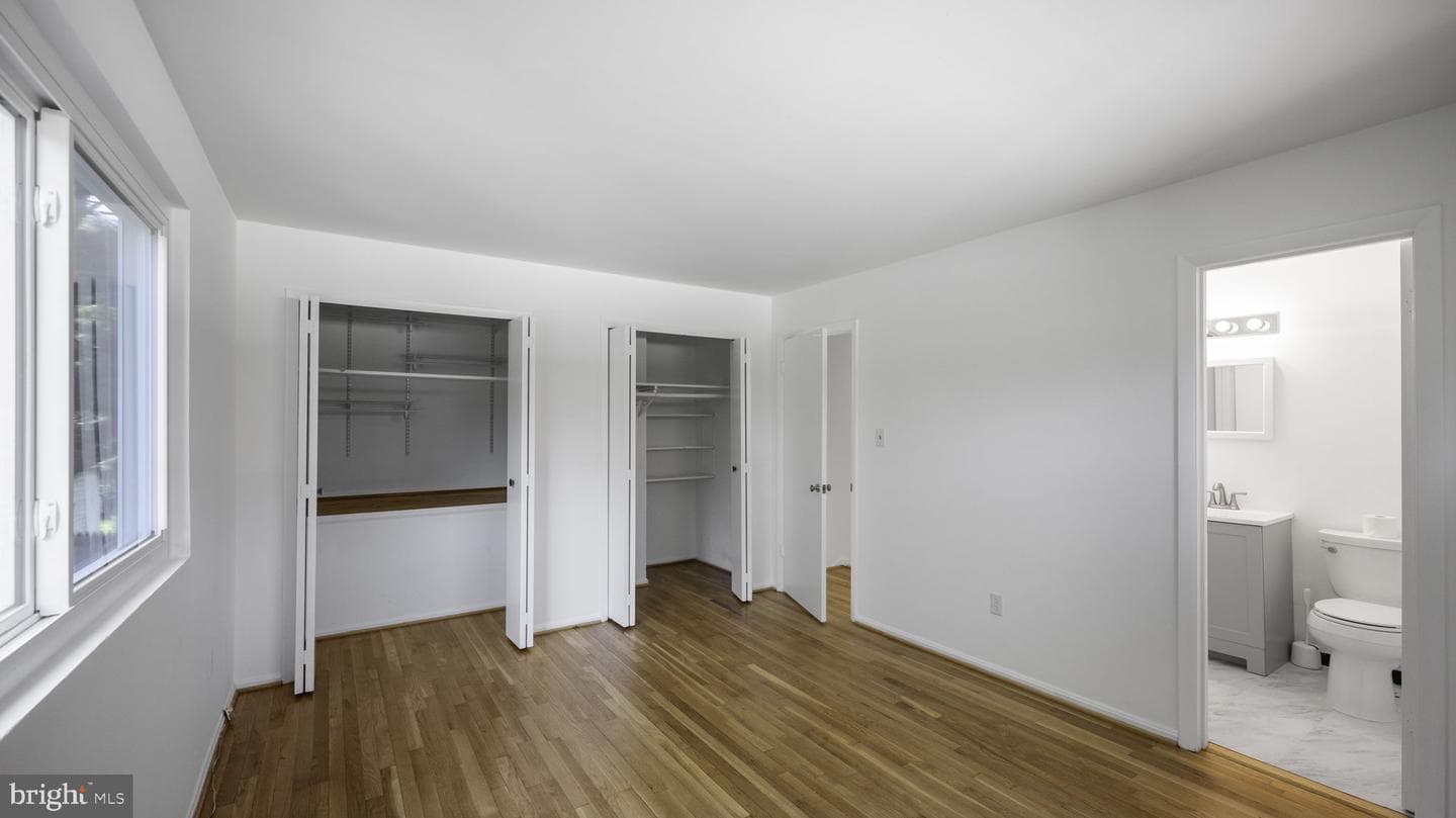 5021 Adrian Street photo 27