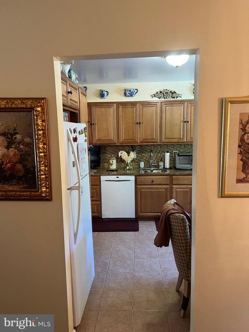 5612 Hogenhill Terrace photo 11