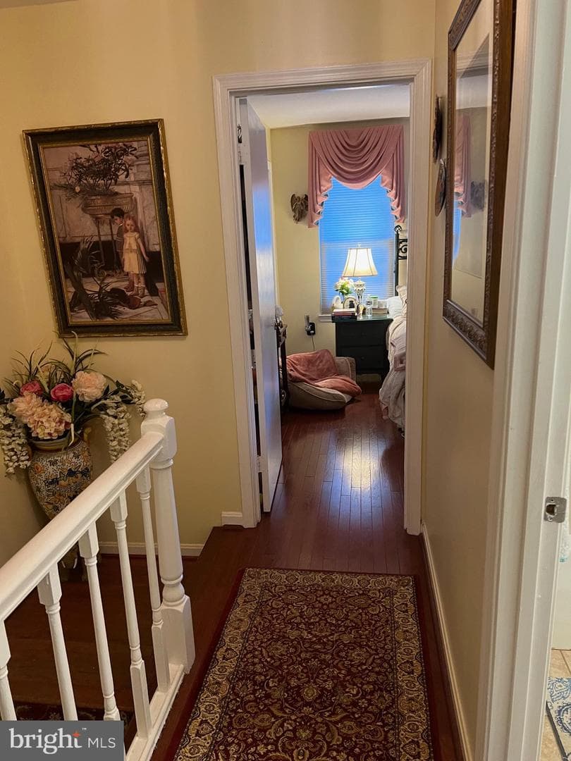 5612 Hogenhill Terrace photo 17