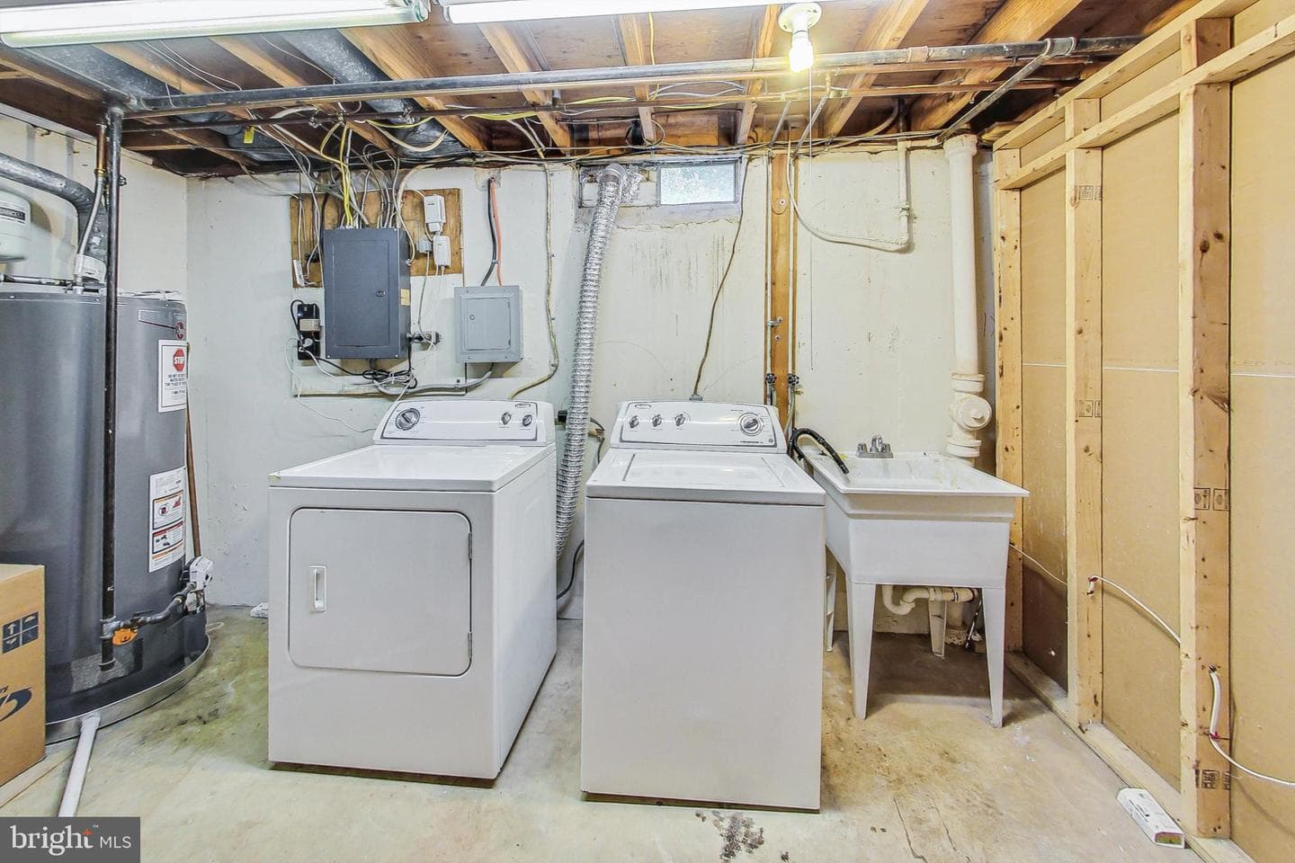 11017 Gainsborough Road photo 43