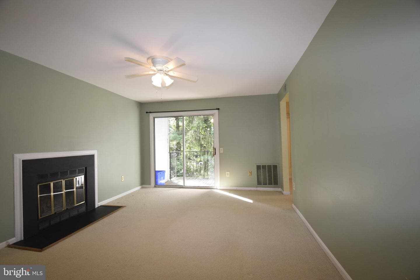 20252 Shipley Terrace #6-C-202 photo 3
