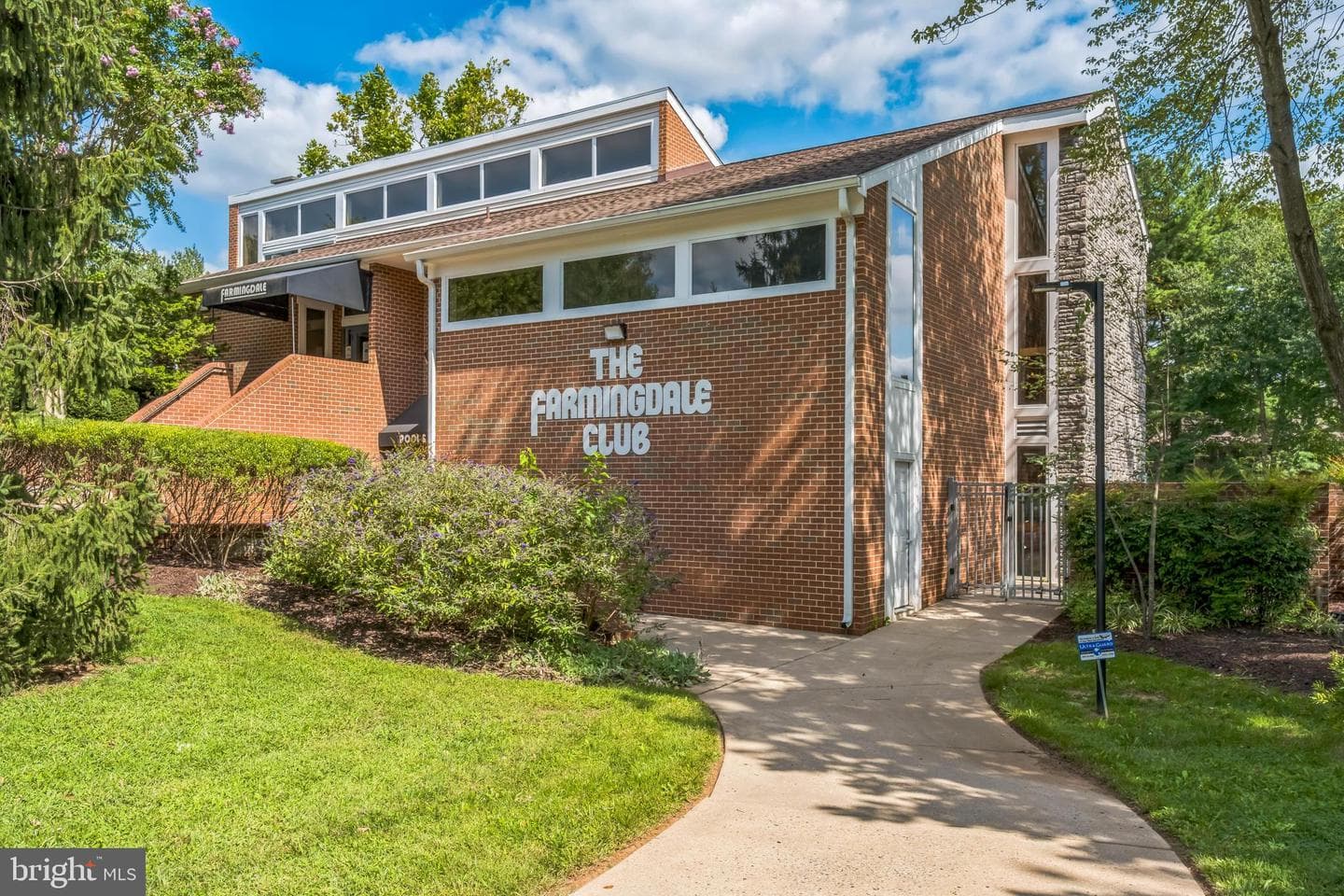 18131 Chalet Drive #24-302 photo 23