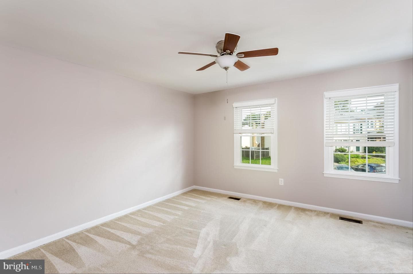 509 Whitcliff Court photo 15