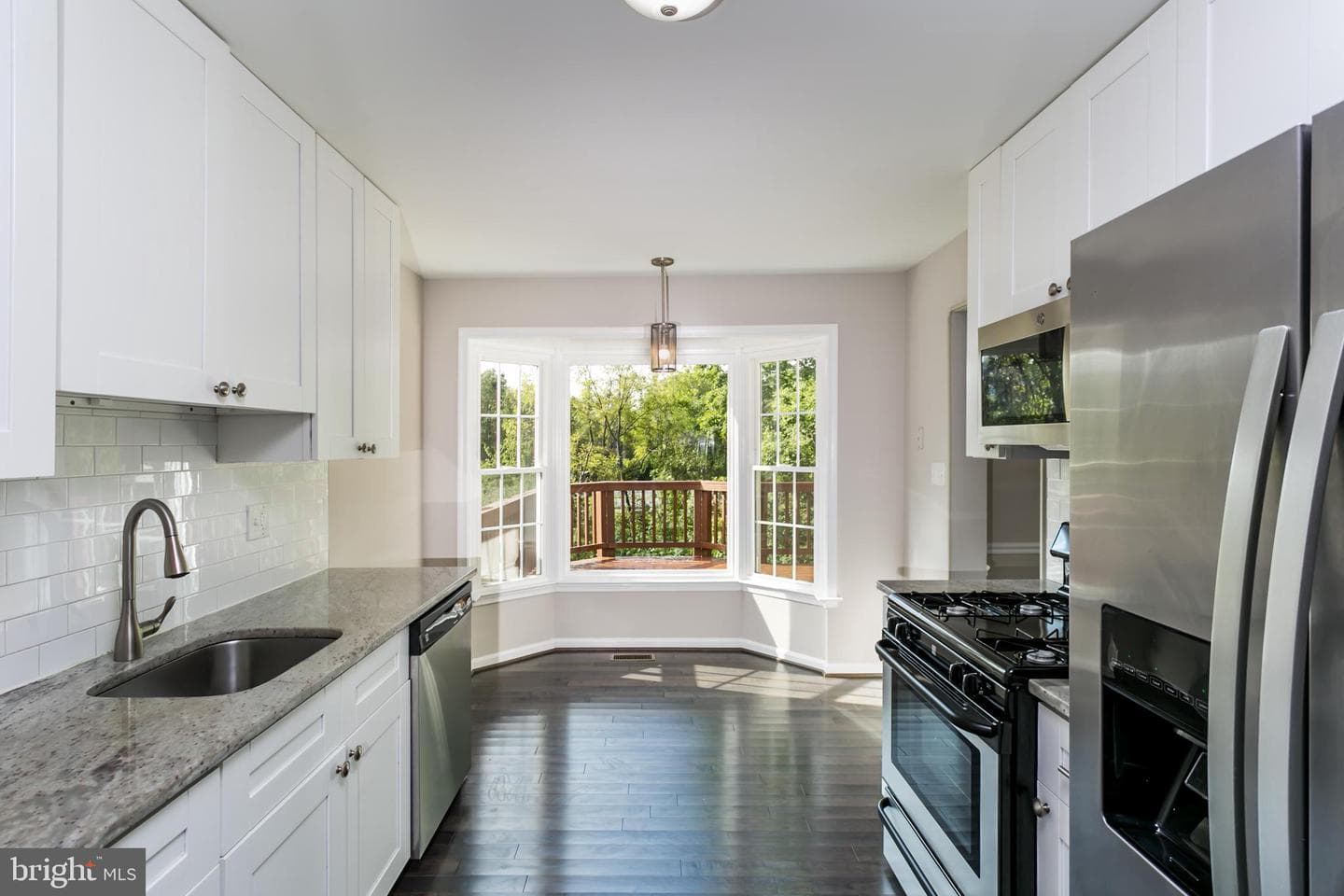 509 Whitcliff Court photo 4