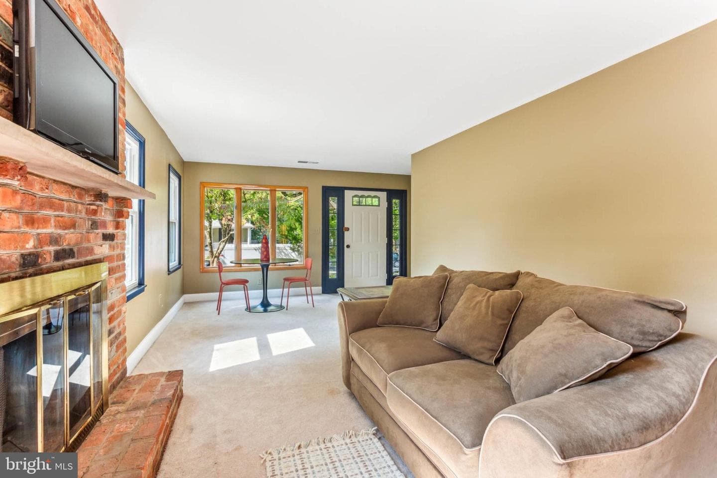 10209 Drumm Avenue photo 9