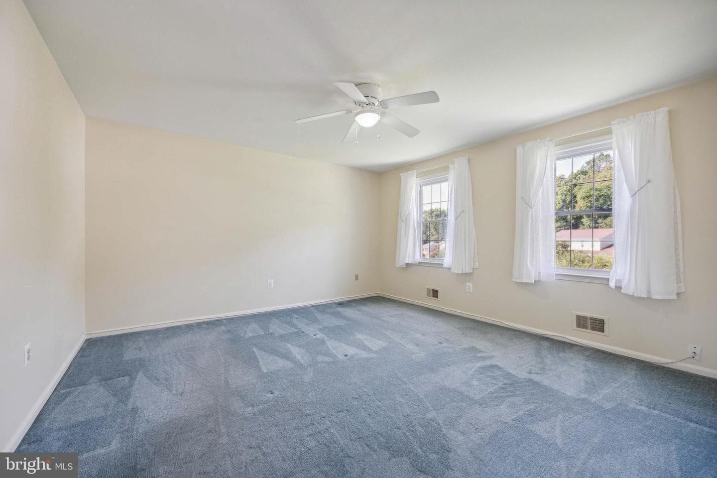 2331 Holly Spring Drive photo 17
