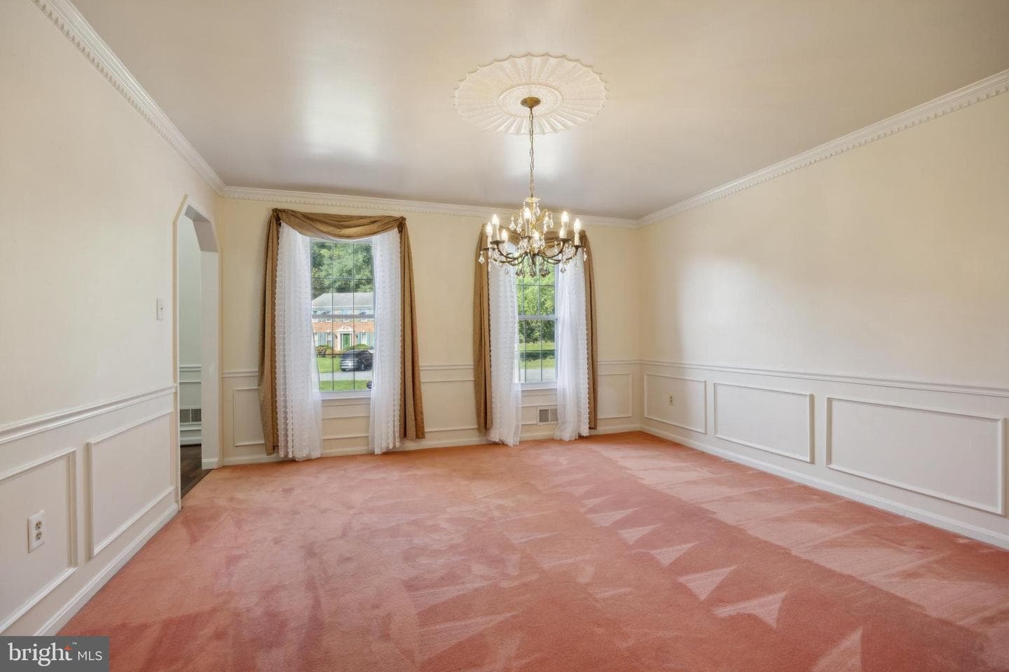 2331 Holly Spring Drive photo 5