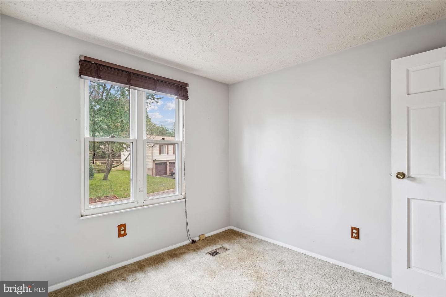 19013 Perrone Drive photo 24
