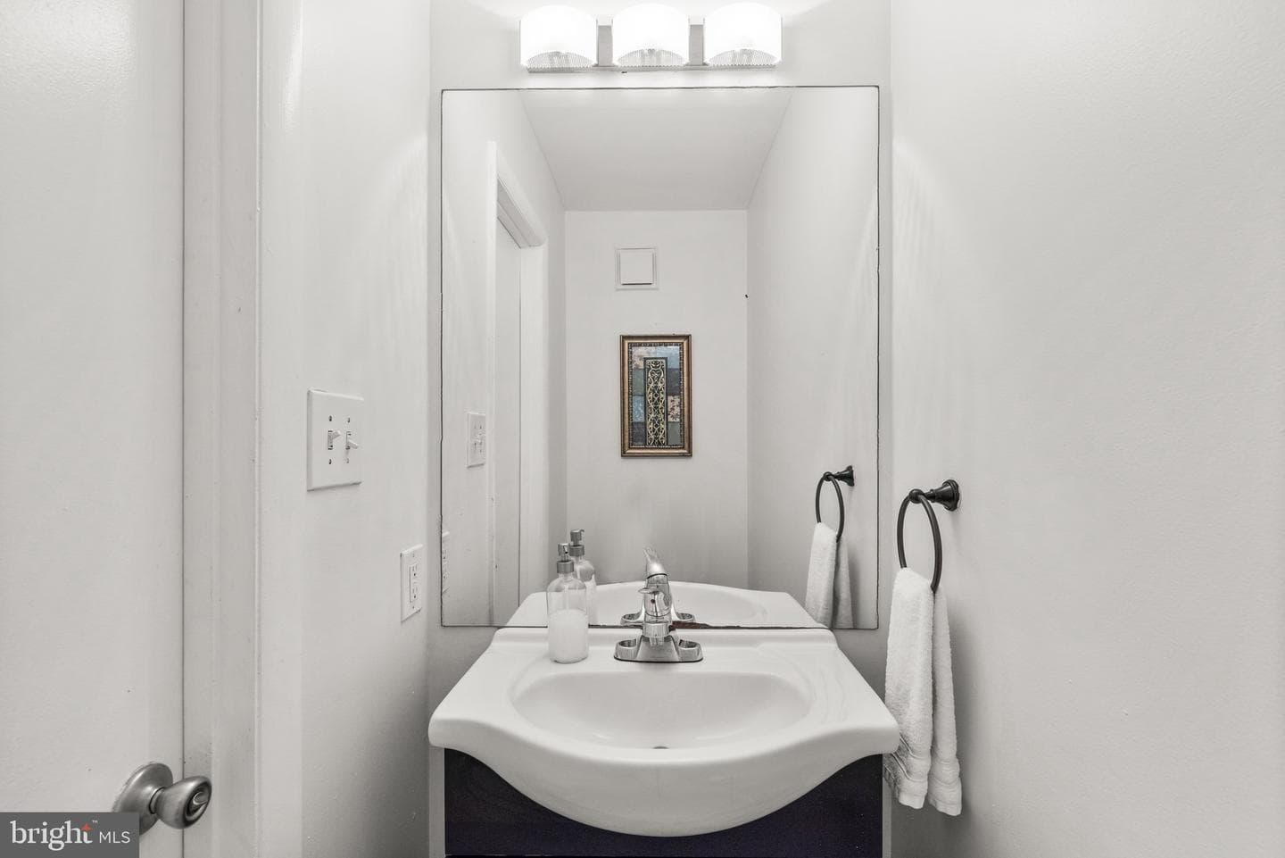 2725 Fairdale Terrace photo 12