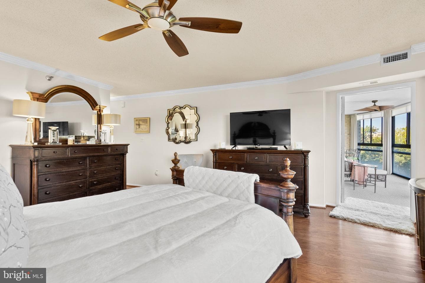15107 Interlachen Drive #818 photo 20