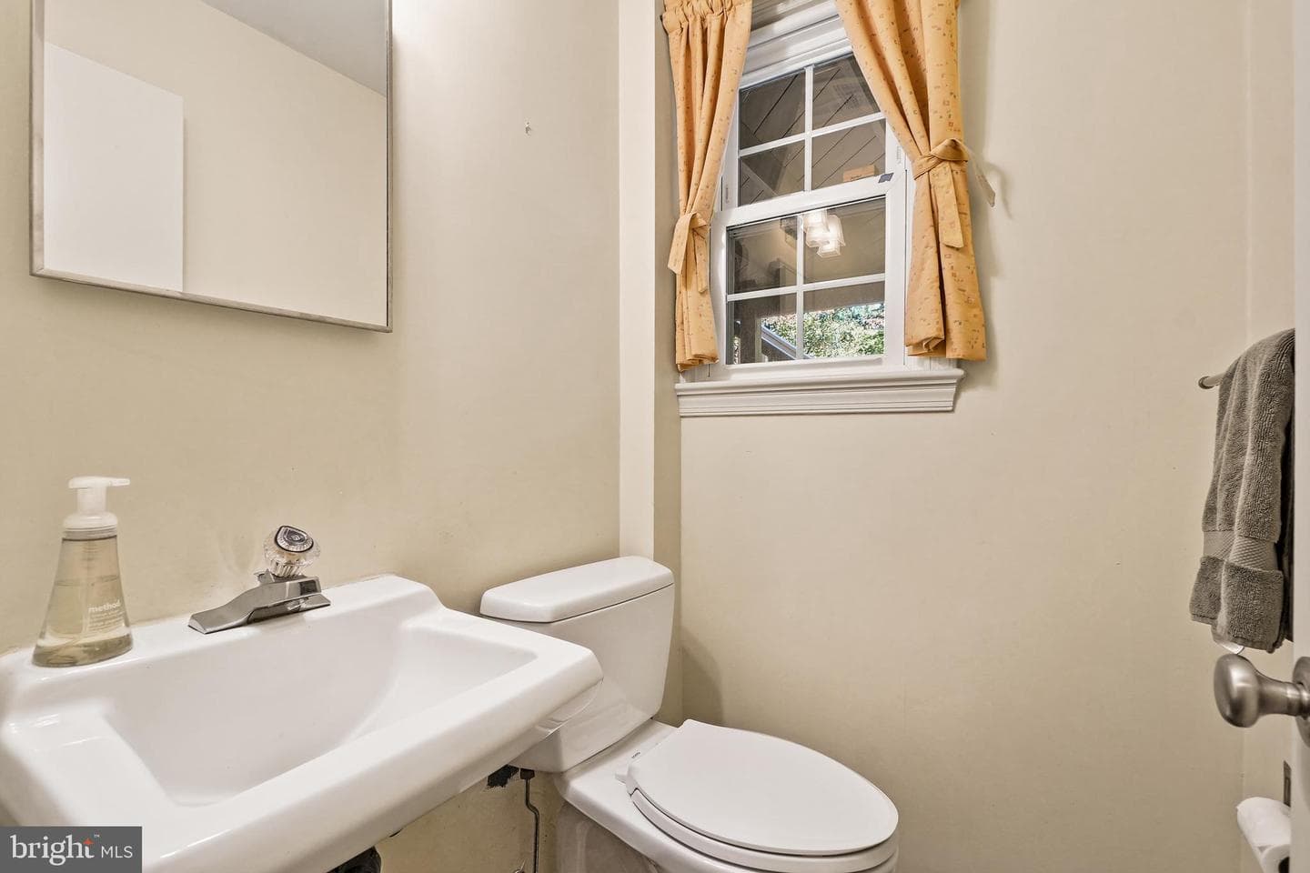 8225 Windsor View Terrace photo 27