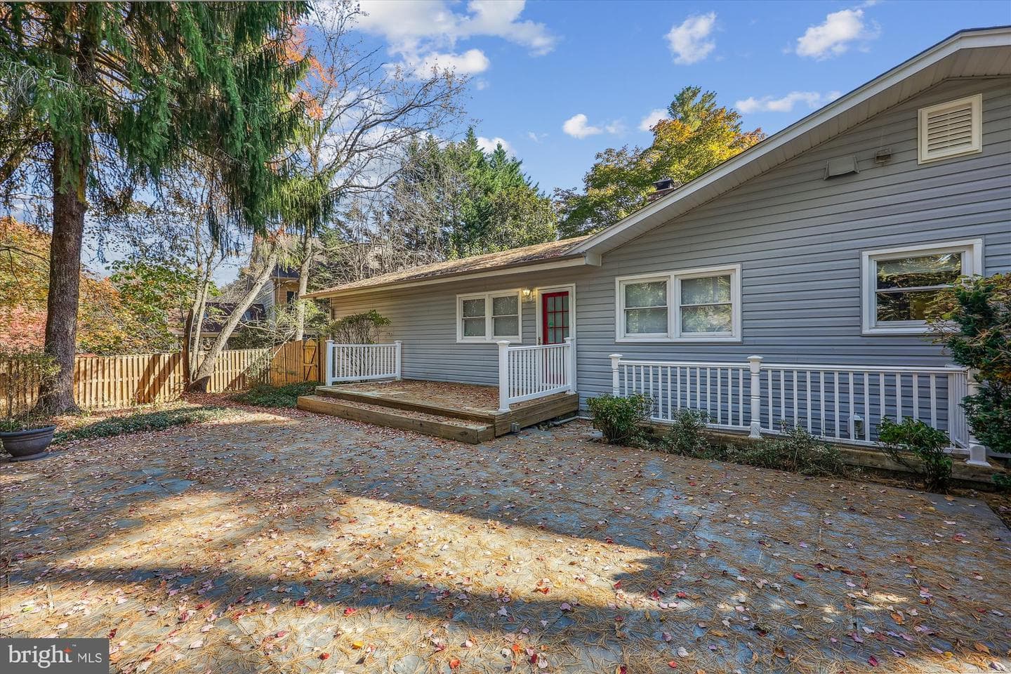 9005 Marseille Drive photo 19