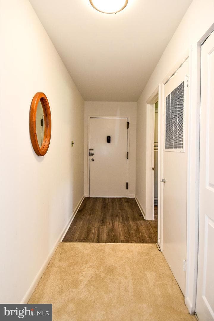 10613 Weymouth Street #201 photo 11