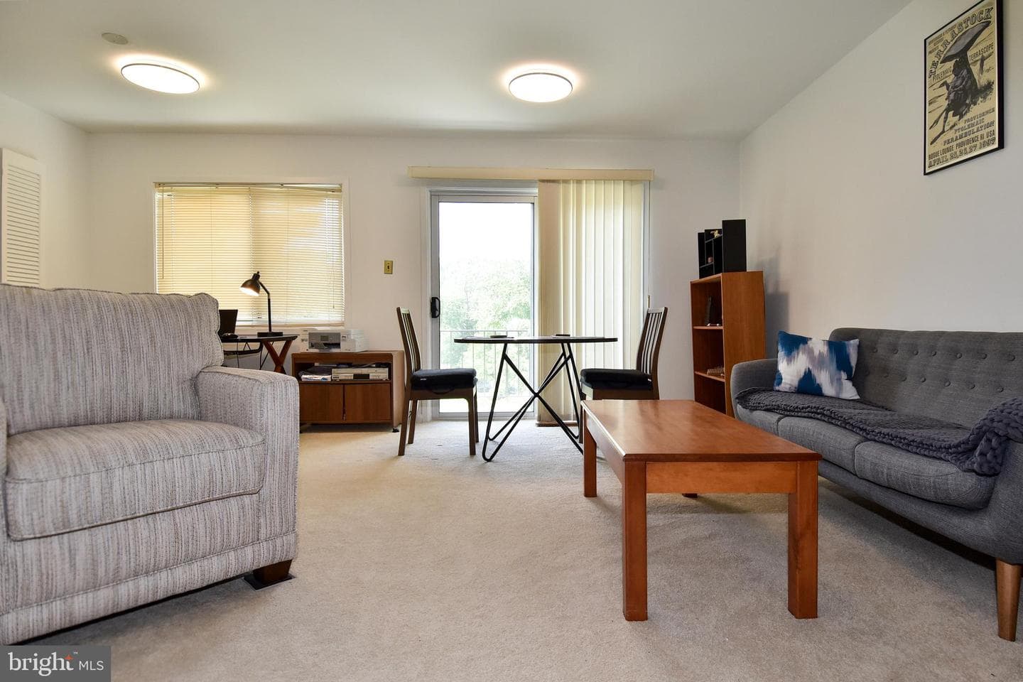 10613 Weymouth Street #201 photo 16