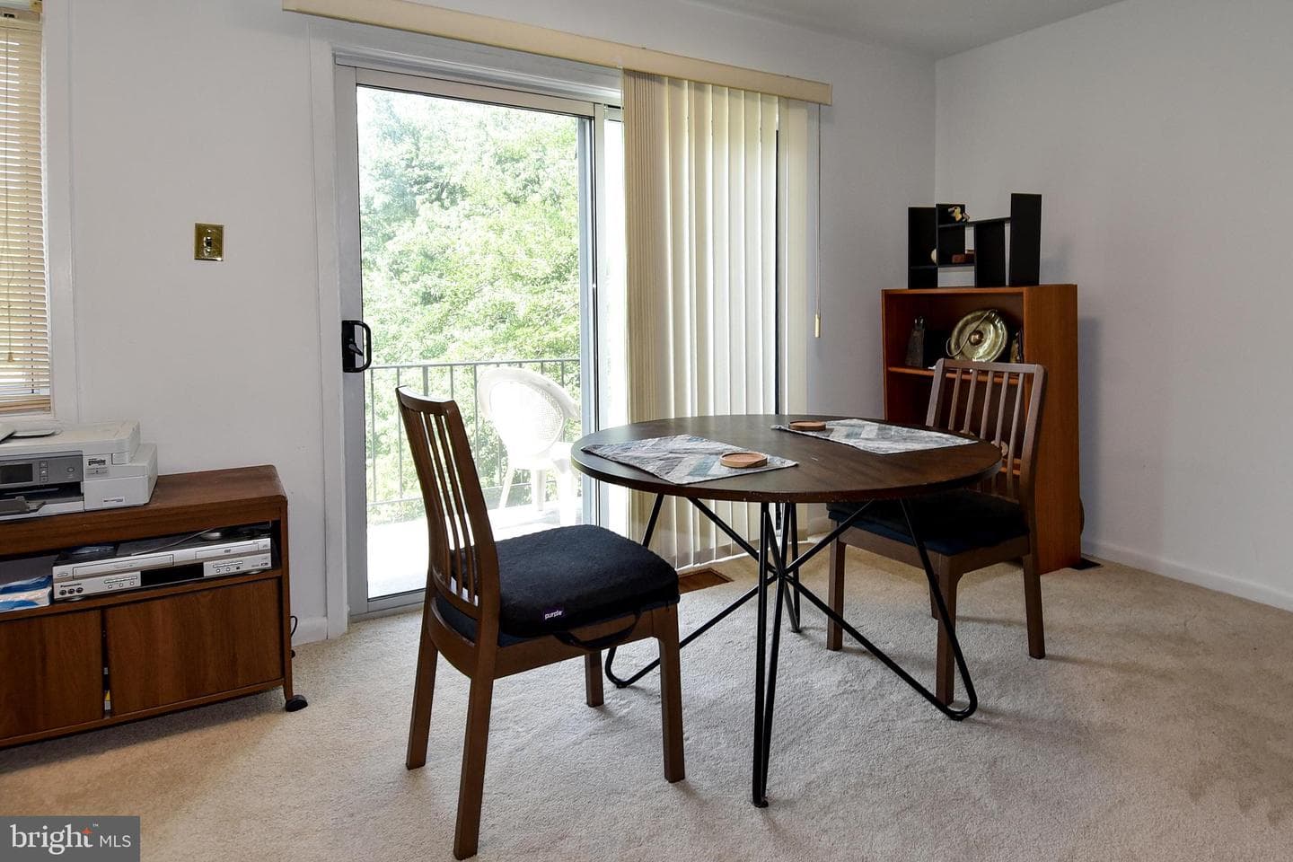 10613 Weymouth Street #201 photo 18