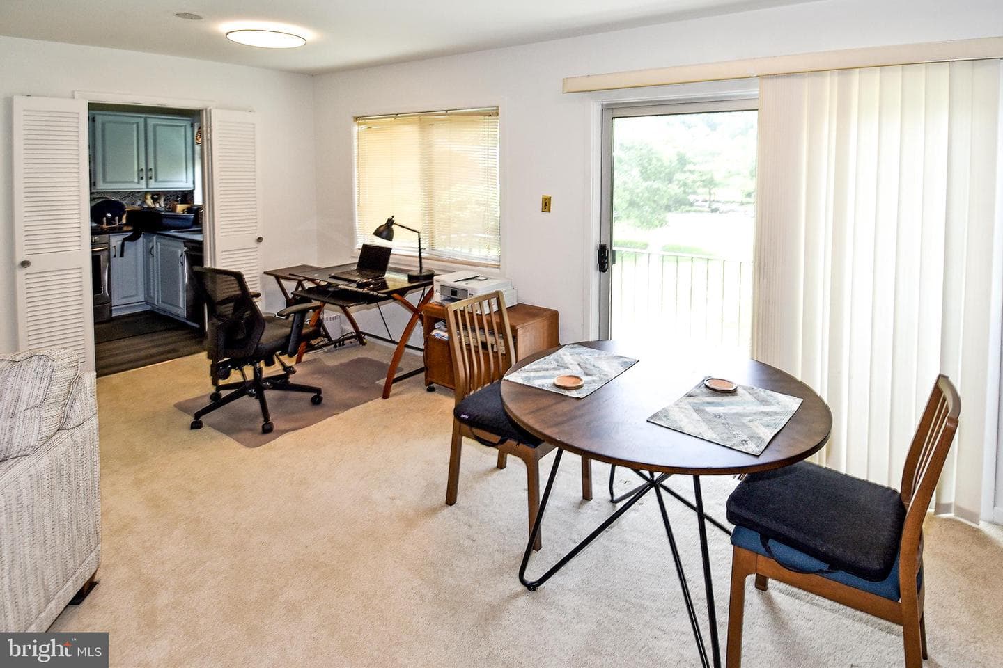 10613 Weymouth Street #201 photo 19