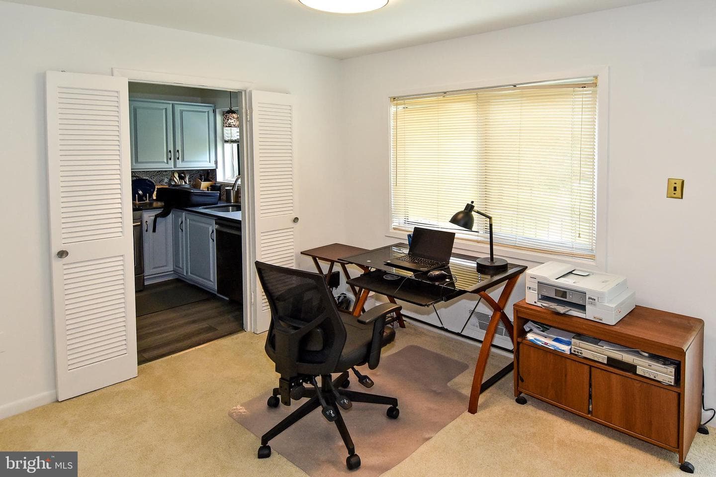 10613 Weymouth Street #201 photo 20