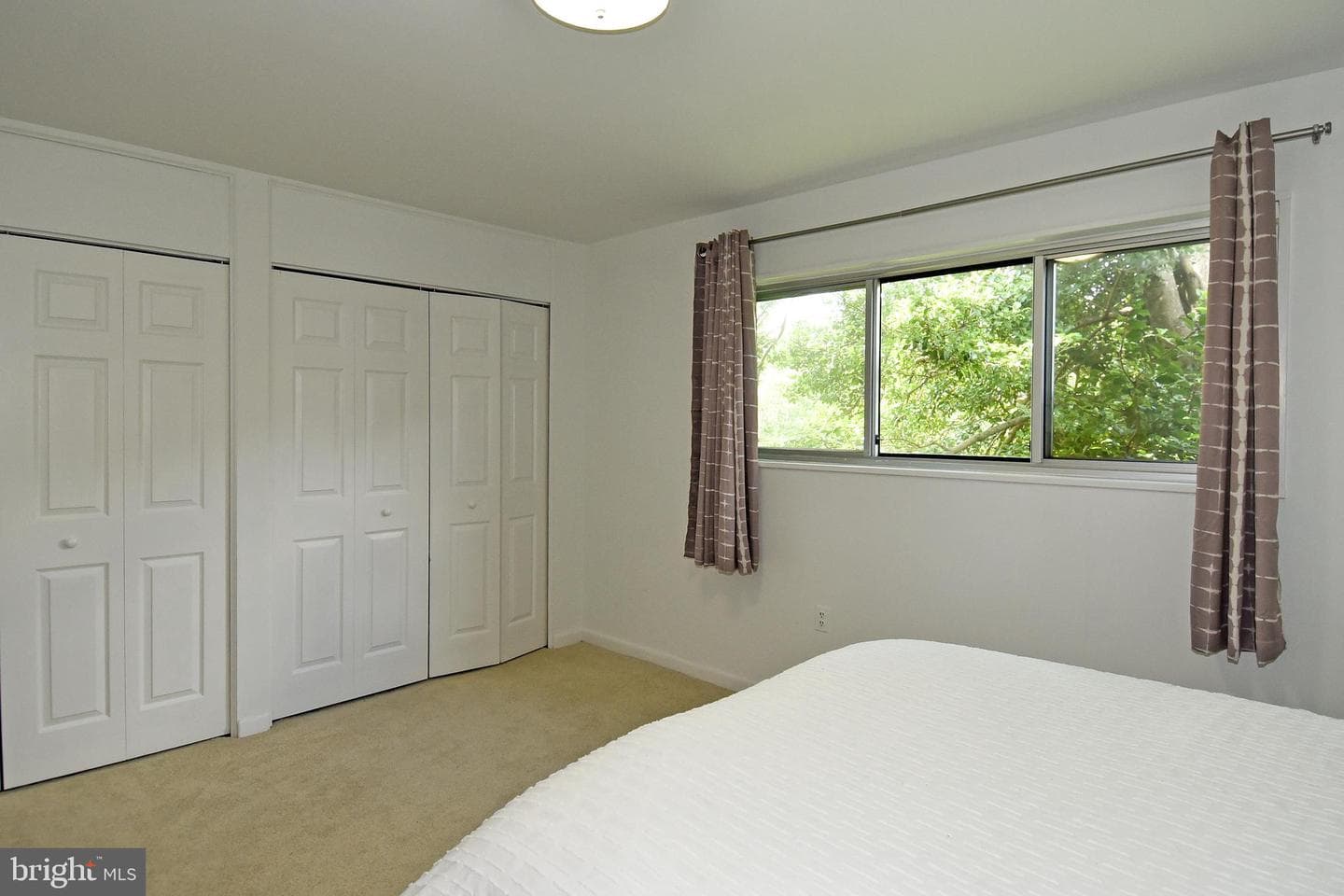 10613 Weymouth Street #201 photo 9
