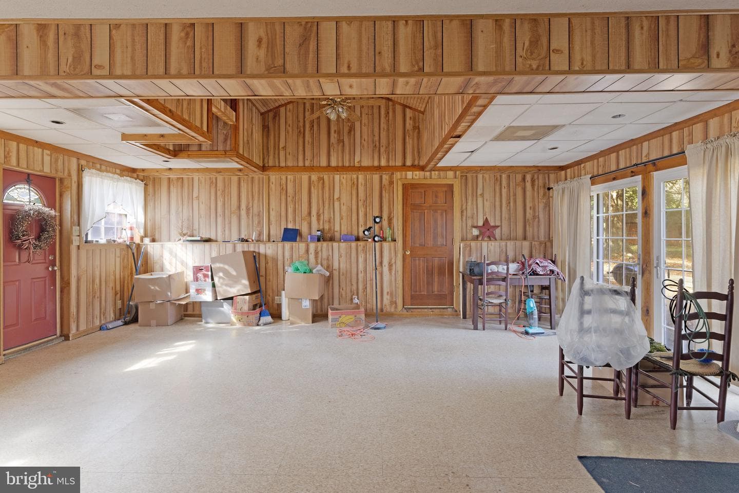 24411 Woodfield Road photo 5