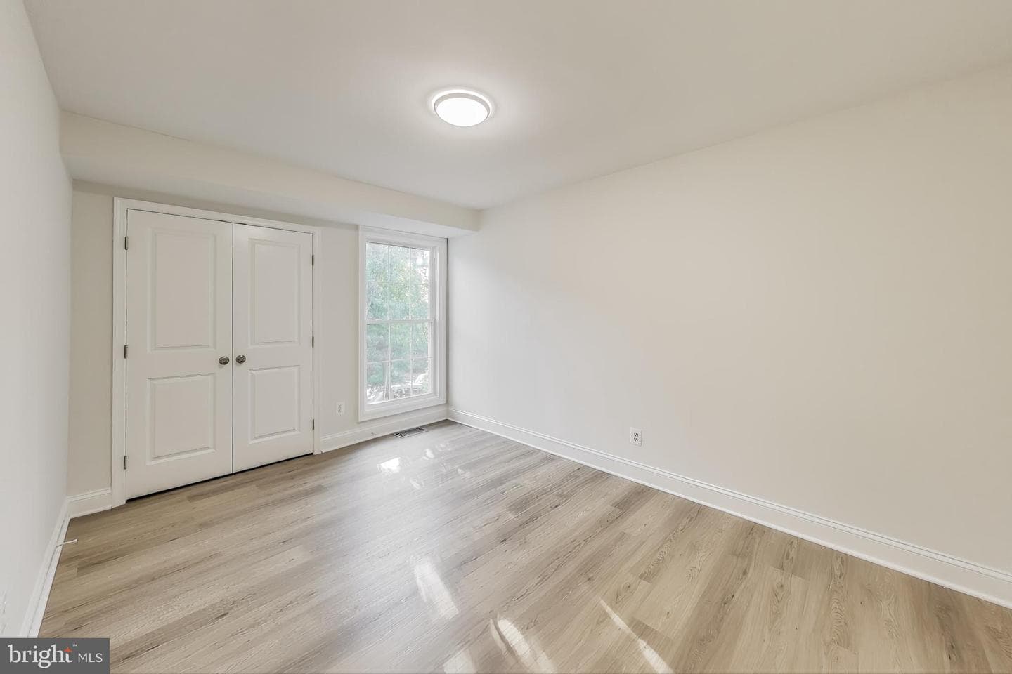 8318 N Brook Lane photo 21
