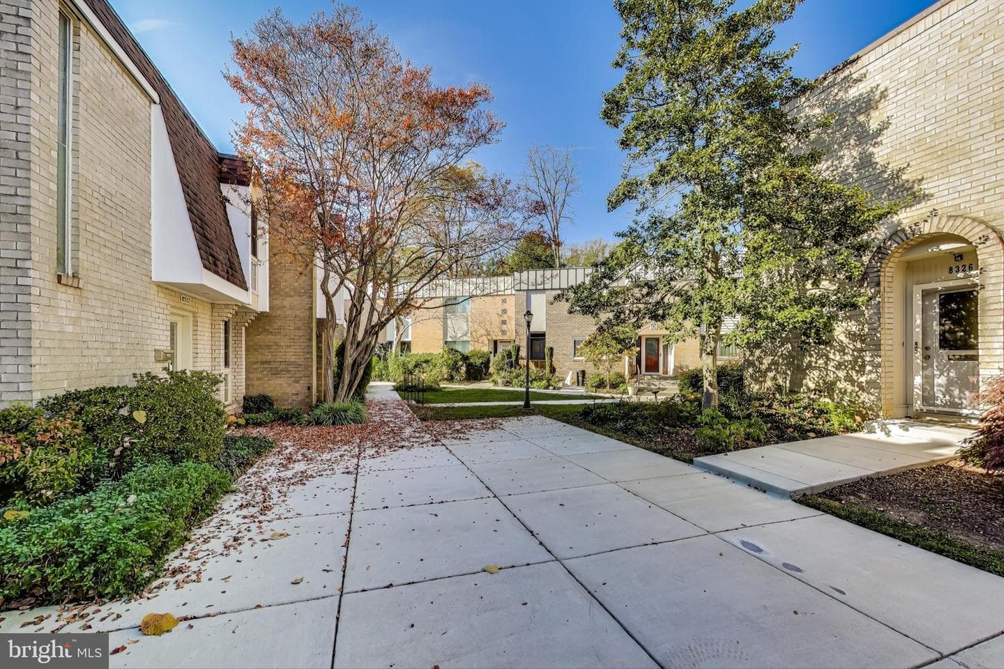 8318 N Brook Lane photo 34