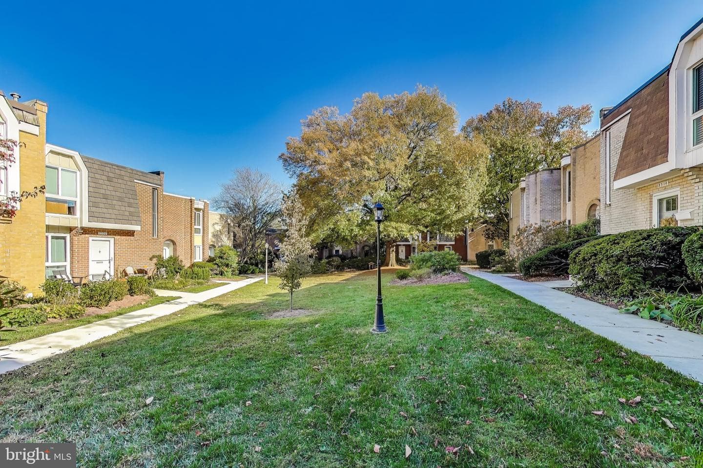8318 N Brook Lane photo 36