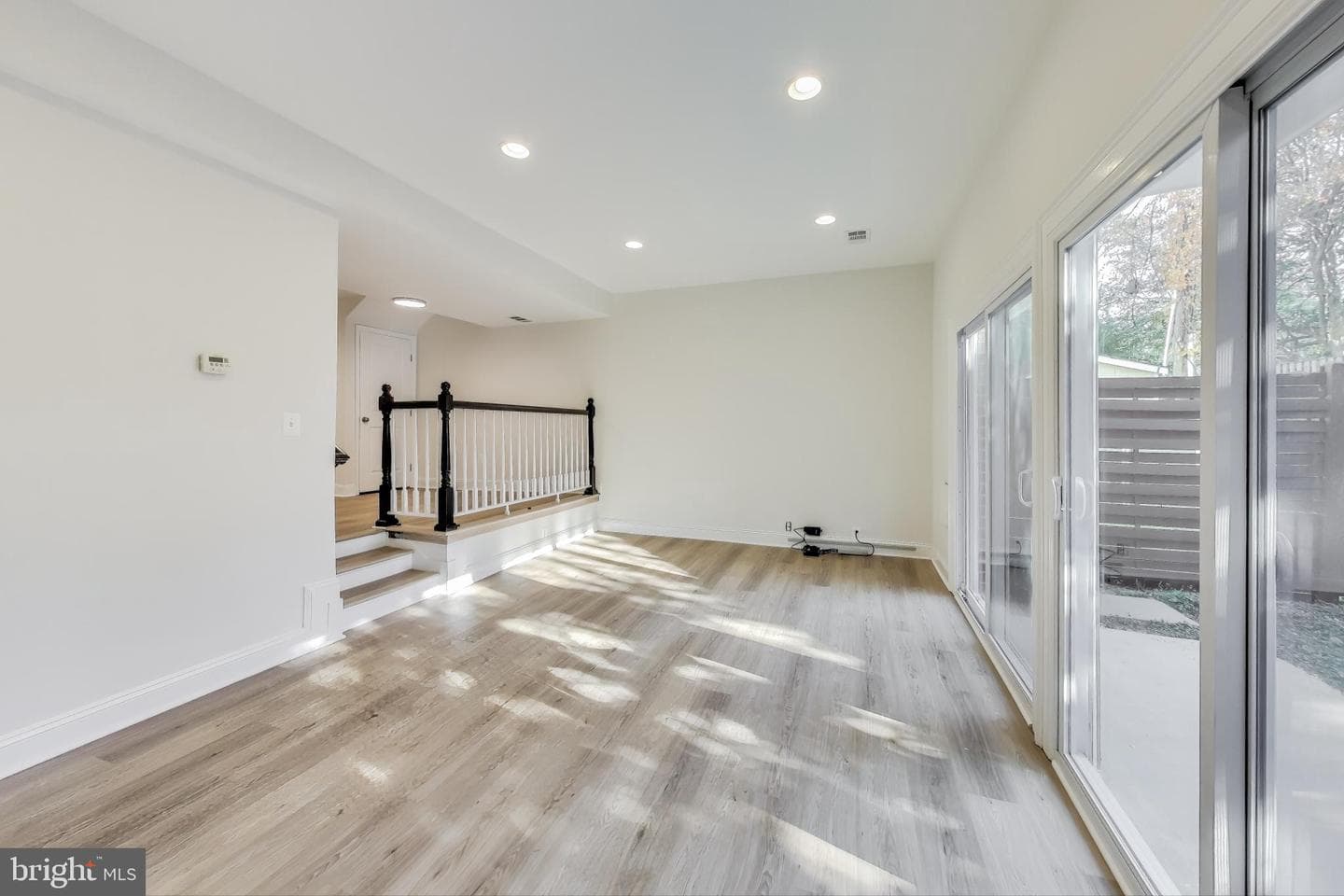 8318 N Brook Lane photo 9