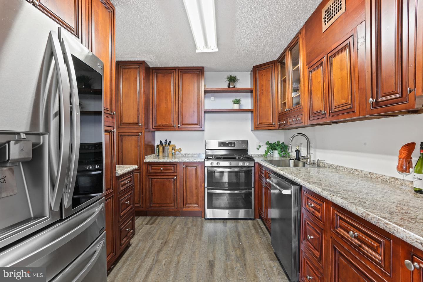 5225 Pooks Hill Road #1609s photo 4